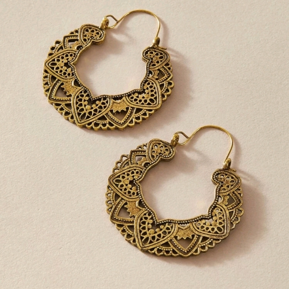 💖2/$30 Boho Hoop brass tribal gypsy cut out large Filigree drop earrings - Picture 9 of 16